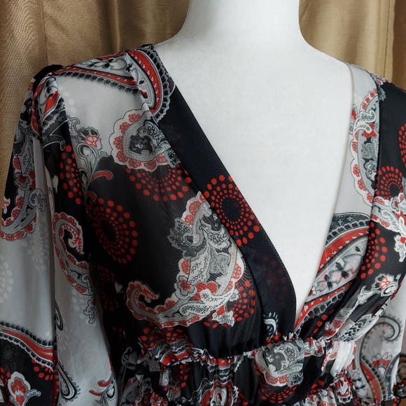 Sushi flowers Red & Black Print Detail blouse size S - Picture 2 of 9